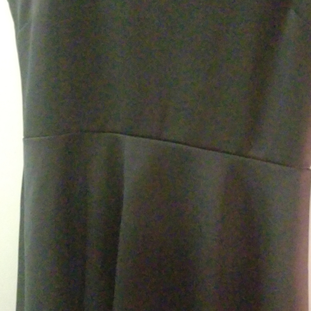 Black Dress - Picture 4 of 7